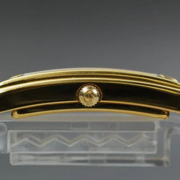 GUCCI 2600L Red Dial Gold Plated Quartz Ladies Watch From